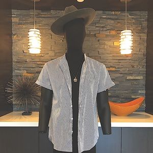 🕶🕶Button Up Shirt